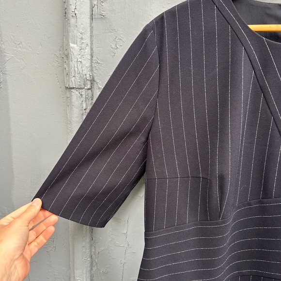 Boss Hugo Boss Pinstripe Shift, size 12 - Picture 3 of 11